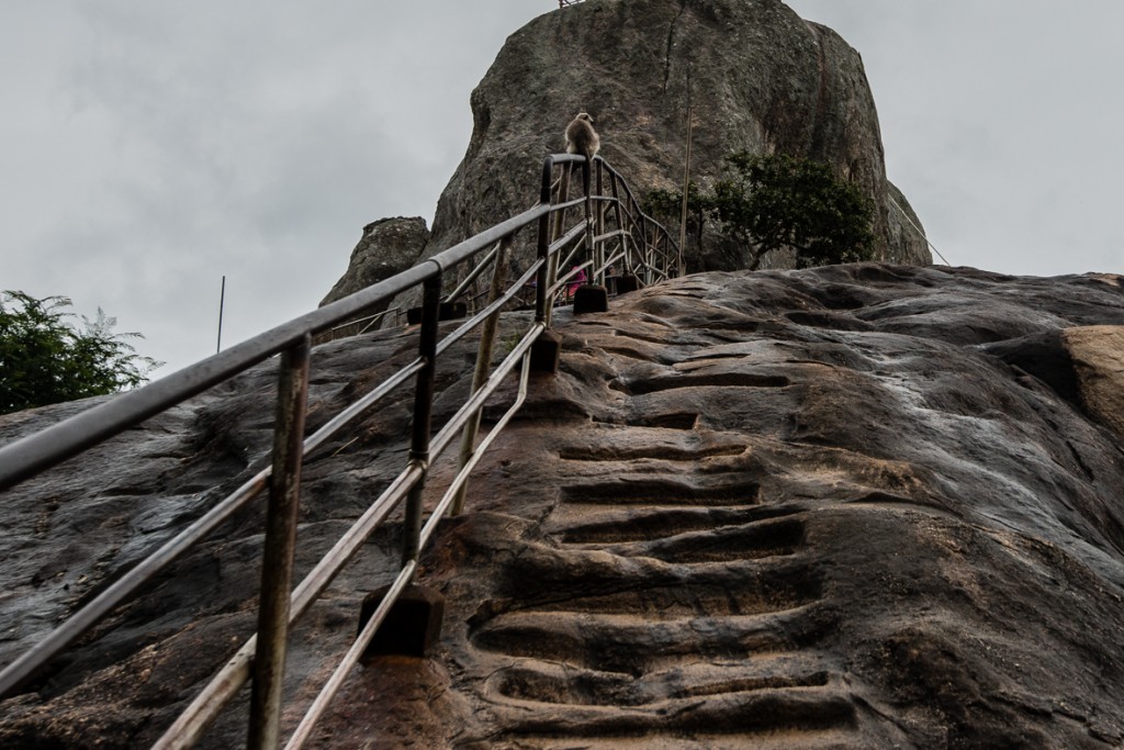 Reiseabentuer: Aufstieg zu Mihintale Felsen